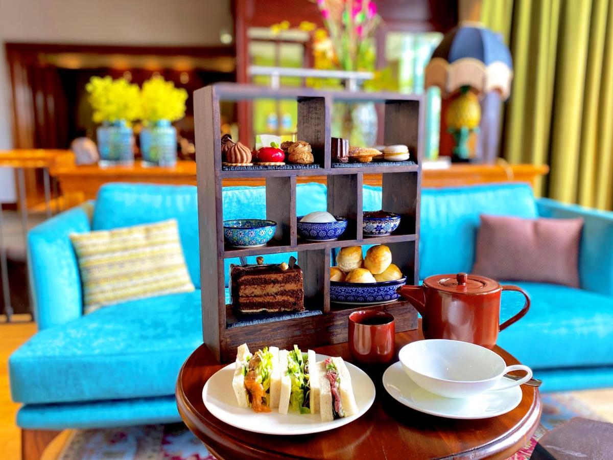 Das James Φλένσμπουργκ Εξωτερικό φωτογραφία Afternoon tea at the Imperial Hotel, Hanoi, Vietnam