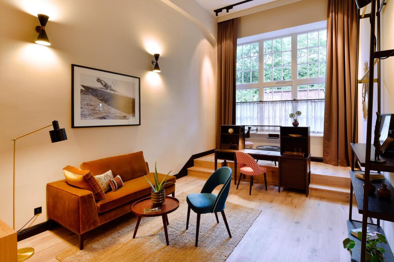 Das James Φλένσμπουργκ Εξωτερικό φωτογραφία A room at the hotel